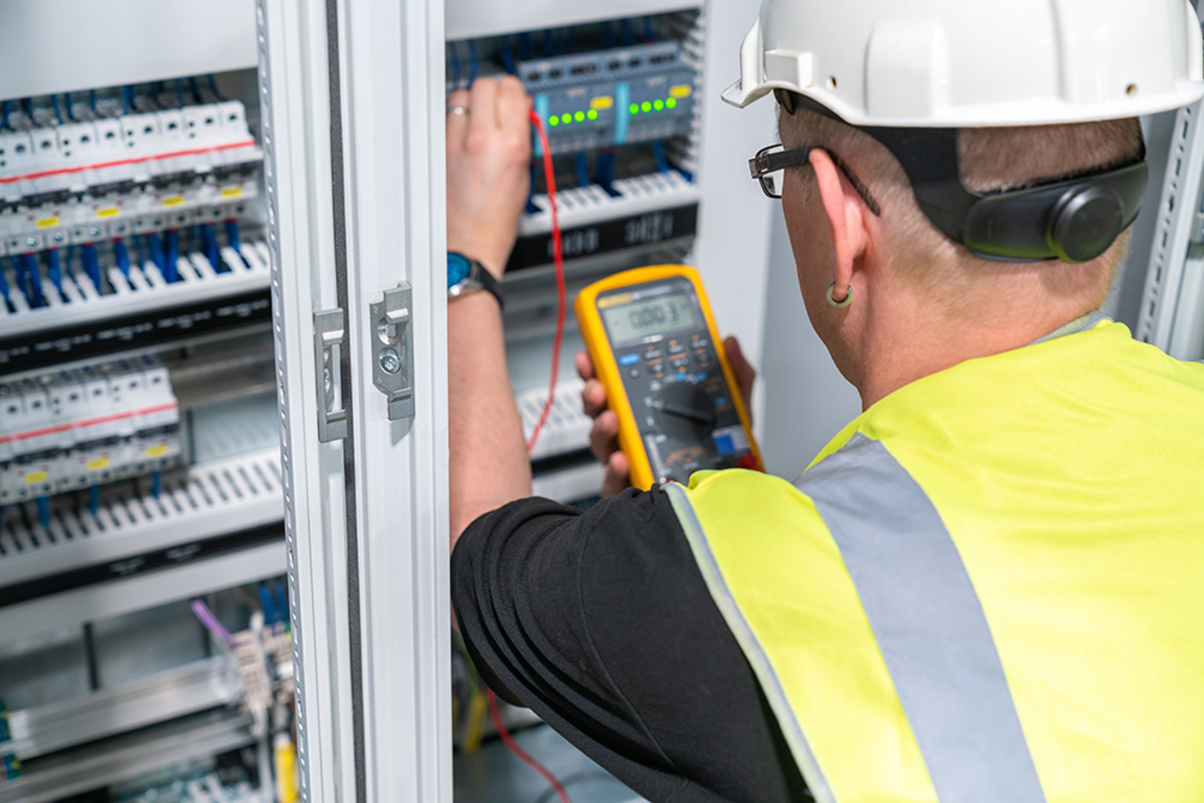 Elektroanlagen-Kontrolle bei ETF Elektrotechnik Frankfurt GmbH in Eschborn