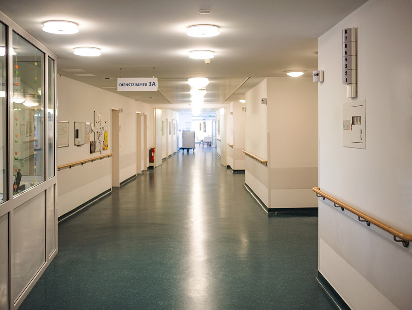 Feststell&shy;anlagen bei ETF Elektrotechnik Frankfurt GmbH in Eschborn
