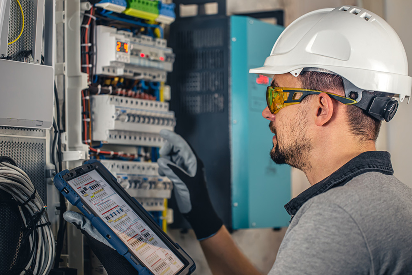 Industrie & Gewerbe bei ETF Elektrotechnik Frankfurt GmbH in Eschborn
